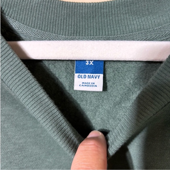 NWOT Old Navy Vintage Green Sweatshirt - Picture 5 of 10